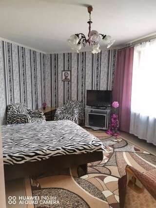 Апартаменты Квартира с двумя спальнями на городецкой Минск Апартаменты с балконом-23